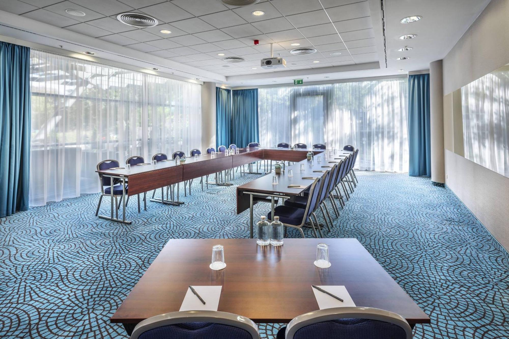 Courtyard By Marriott Prague City Επιχειρήσεις φωτογραφία